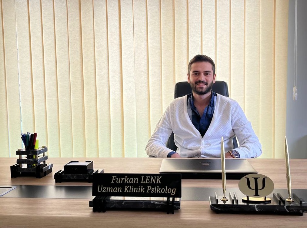 Uzman Klinik Psikolog Furkan Lenk
